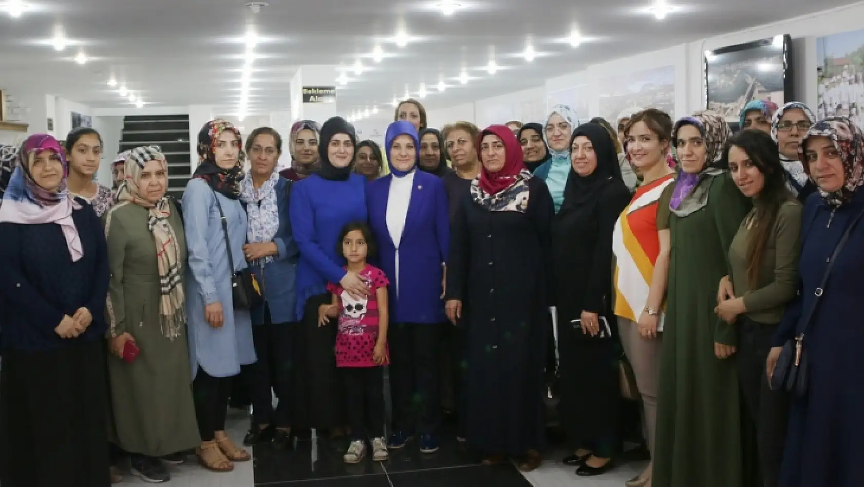 AK Parti'li Balık'tan Kadınlara Ziyaret