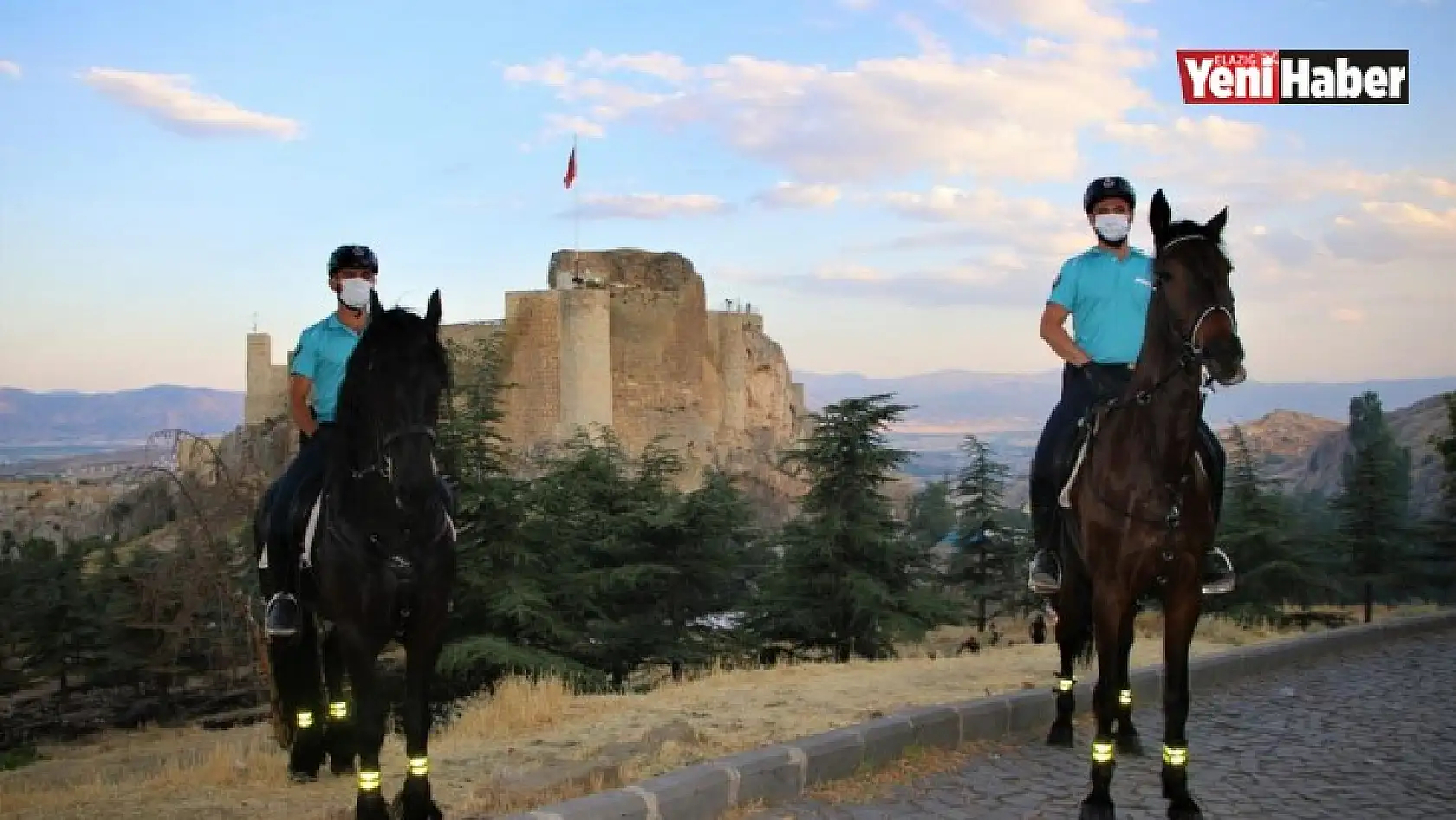 Harput'ta Atlı Jandarma Timlerine Yoğun İlgi