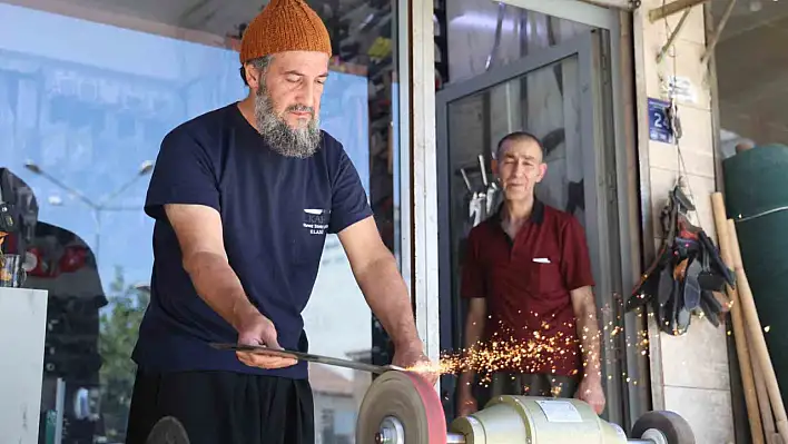 20 yıldır sürdürdüğü meslekte yetiştirecek çırak bulamıyor