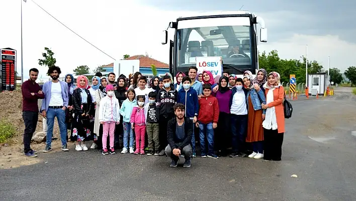 Lösemili çocuklar Malatya'da tarihi mekanları gezdi 