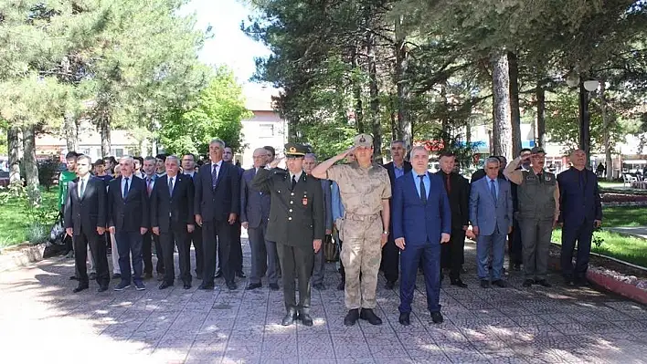 Doğanşehir'de Gençlik Haftası yürüyüşü 