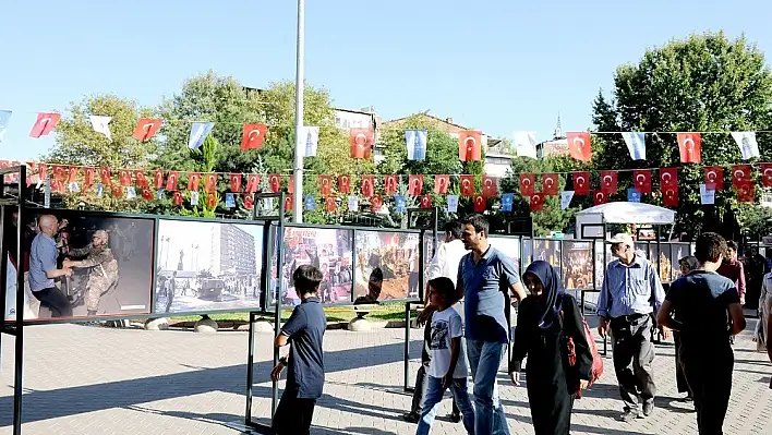 15 Temmuz destanı fotoğraf sergisi açıldı 