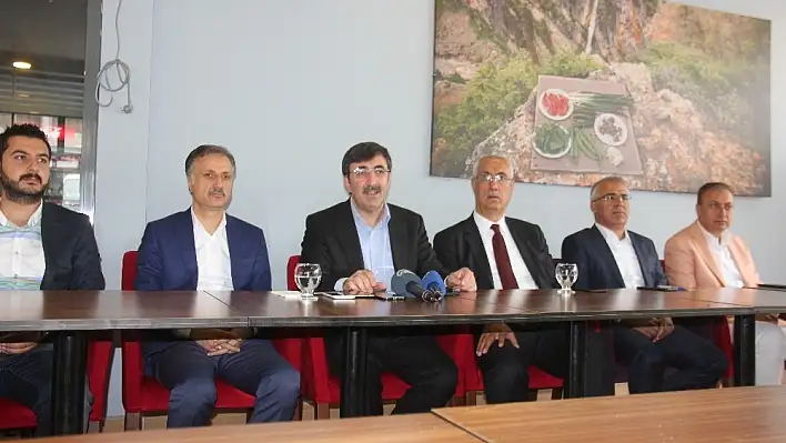 AK Parti'li Yılmaz: 'Bunlar millet düşmanı, milli irade düşmanı ve dış odakların maşası yapılanmalar' 