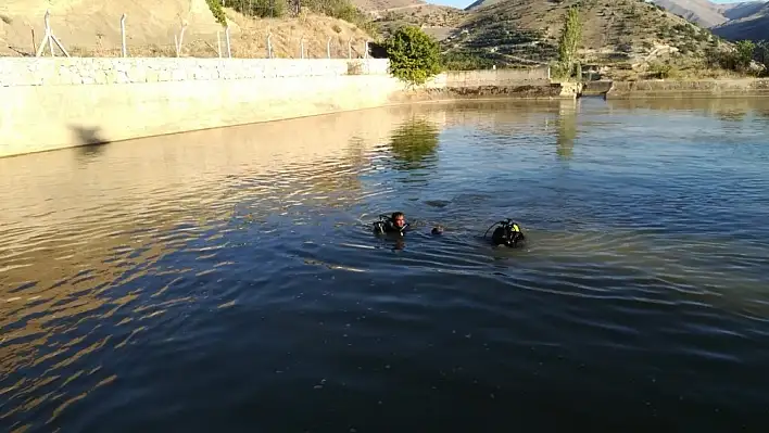 Serinlemek için gölete giren kişi boğuldu 