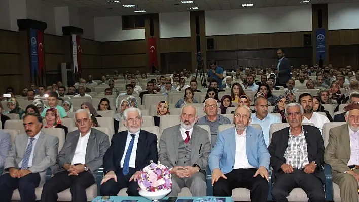 'Din Hizmetine Adanmış Ömürler'