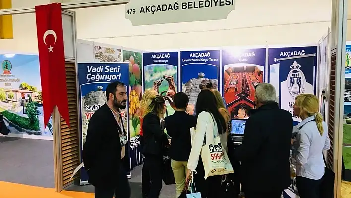 YAPEX Fuarı'nda Akçadağ standı yoğun ilgi gördü 