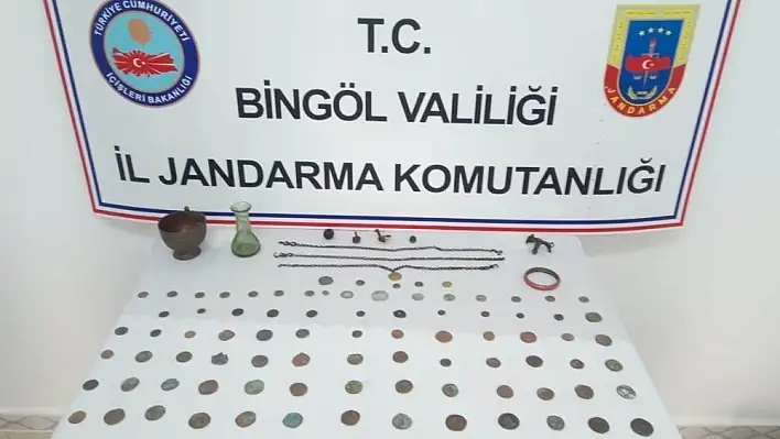 Bingöl'de 116 parça tarihi eser ele geçirildi, 3 şüpheli gözaltına alındı 