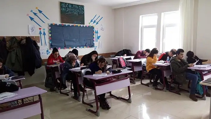 Yeni Hamle'de eğitimler sürüyor 