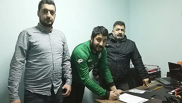 İdmanyurdu kaleci Önder Biçer'i kadrosuna kattı 