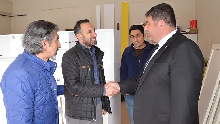 Çavuşoğlu Mahallesi sakinlerinden Parlak'a yoğun ilgi 