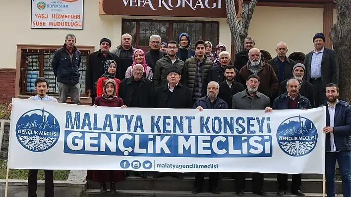 Gençlerden yaşlılara vefa ziyareti 