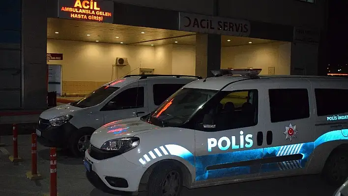 Otomobilin çarptığı polis memuru hayatını kaybetti 