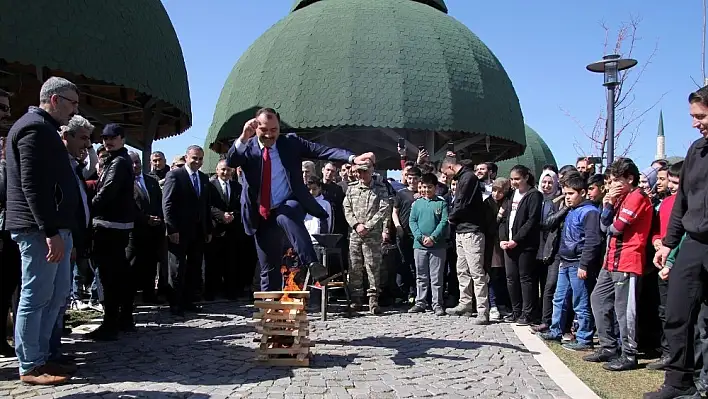 Elazığ'da coşkulu Nevruz kutlaması 