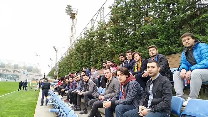 Malatyalı üniversite öğrencileri, Başakşehir antrenmanında 