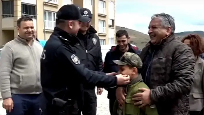 Kavgaya Giden Polisleri Şaşırttılar