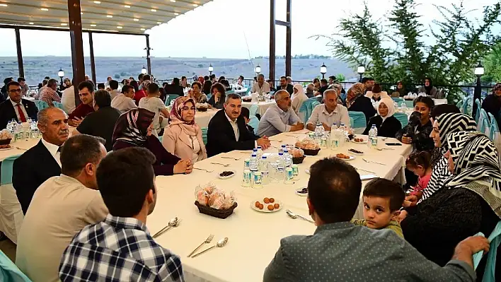 Yeşilyurt'ta şehit aileleri ve gaziler onuruna iftar yemeği 