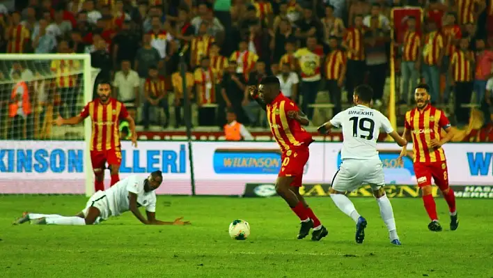 UEFA Avrupa Ligi: E. Yeni Malatyaspor: 1 - Partizan: 0 (İlk yarı) 