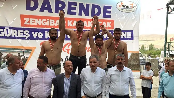 Darende'de Zengibar Karakucak Güreşleri 