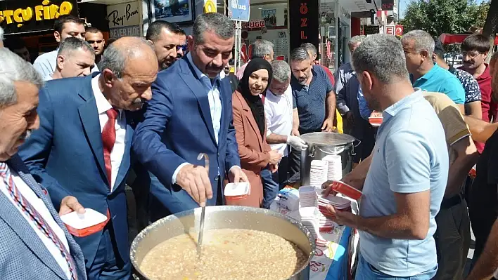 MHP'den Aşure etkinliği 