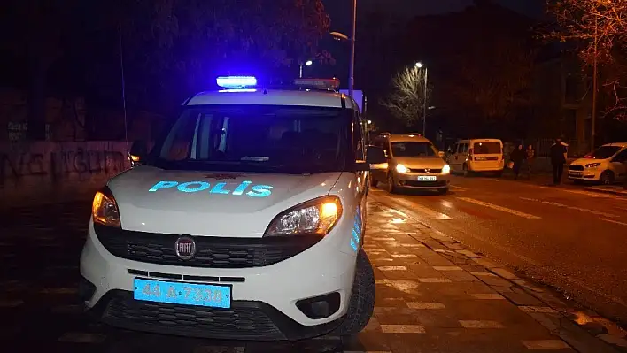 Malatya'da bıçaklı kavga: 1 yaralı 