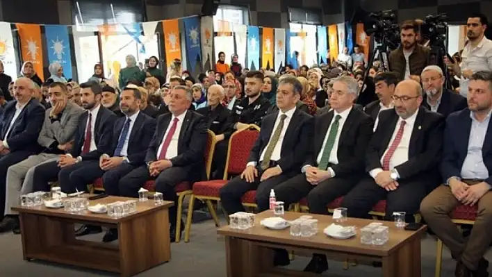 AK Parti'de Bayramlaşma Programı