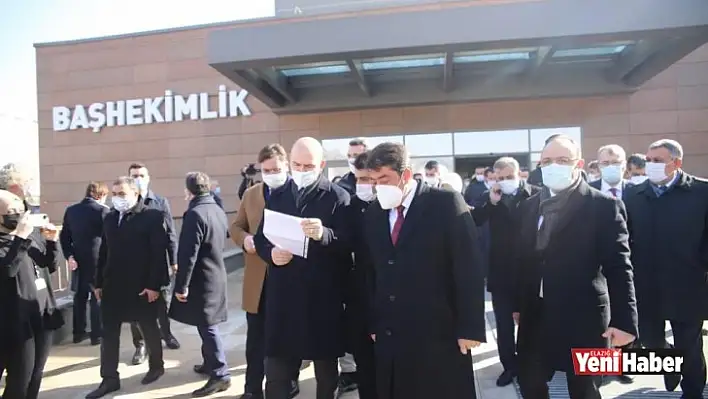 Bakan Soylu'dan Şehit Fethi Sekin'in Babası Ve Kanaat Önderi Nazırlı'ya Ziyaret