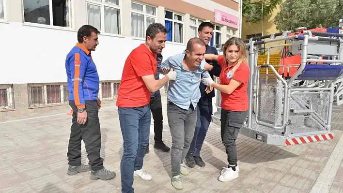 Deprem Tatbikatı Gerçeği Aratmadı