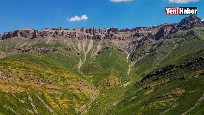 Droncu sınıf öğretmeninin  çektiği eşsiz görüntüler hayran bıraktı