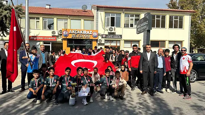 'İstiklalden İstikbale Köprü Oluyorum'