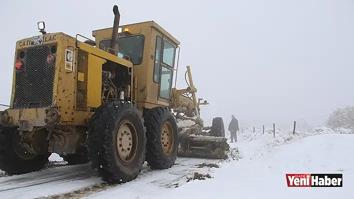 Elazığ'da 14 Köy Yolu Ulaşıma Kapandı!