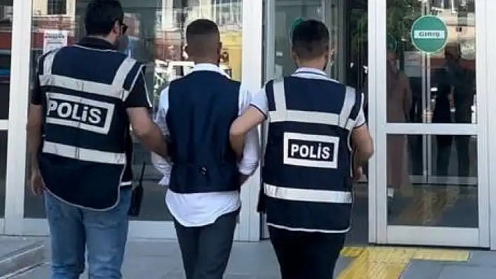 Elazığ Polisinden Kaçmadı!