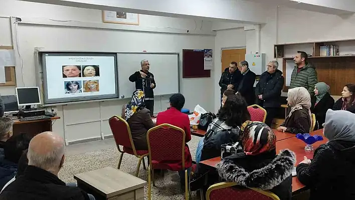 Elazığ'da 'Narkorehber' Eğitimi