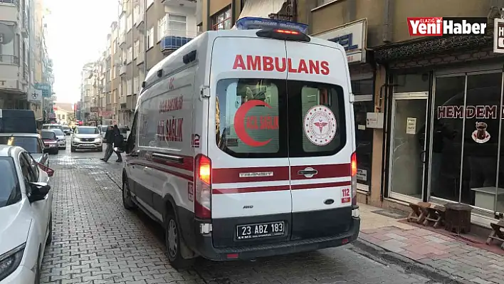 Elazığ'da bir kişi sokak ortasında pompalı tüfek ile husumetlisini yaraladı