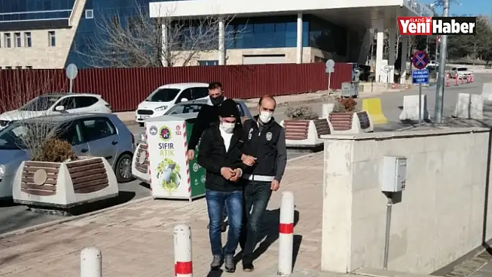 Elazığ'da çalınan otomobil, polis ekiplerince bulunarak sahibine teslim edildi