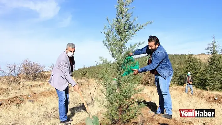 Elazığ'da Eğitimciler Fidan Dikti!