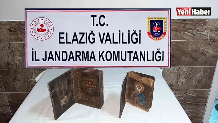 Elazığ'da el yazması İncil ele geçirildi