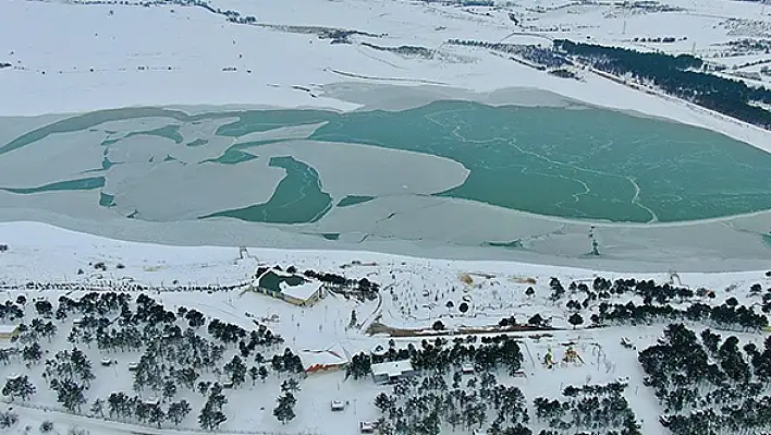 Elazığ'da Her Yer Buz Tuttu