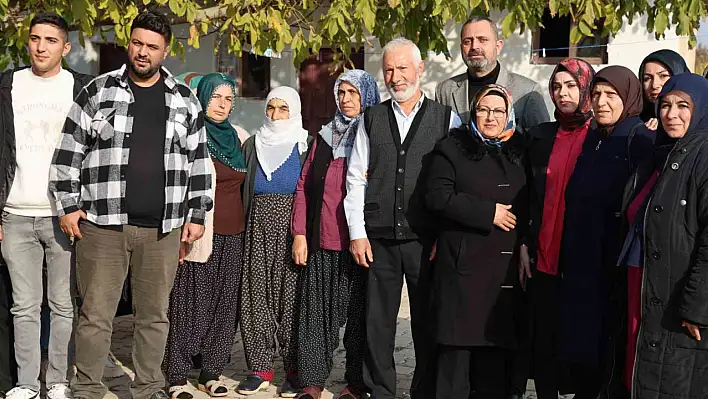 Elazığ'da Kırmızı Montlular, şehit aileleriyle bir araya geldi