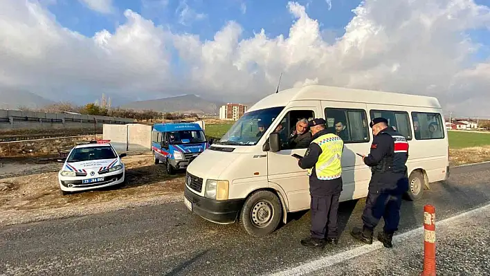 Elazığ'da kış lastiği denetimi gerçekleştirildi