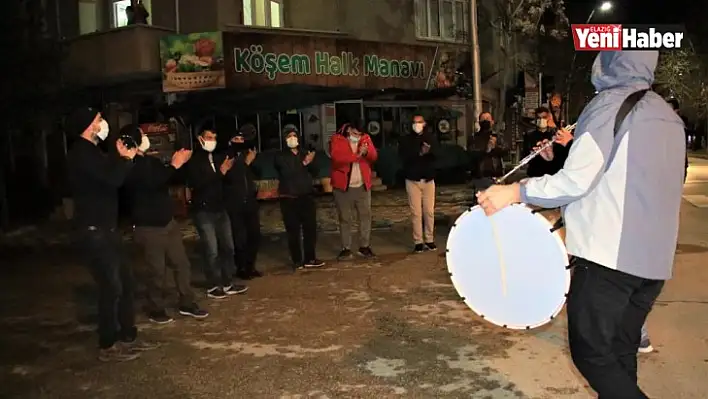 Elazığ'da Klarnetli, Davullu Sosyal Mesafeli Sahur Halayı