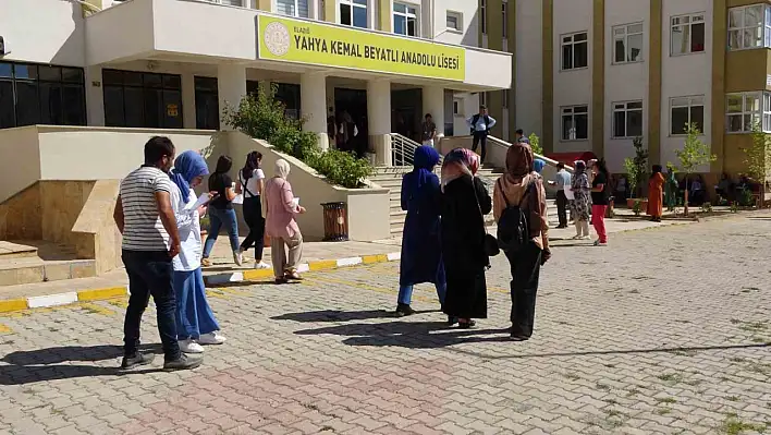 Elazığ'da KPSS Heyecanı