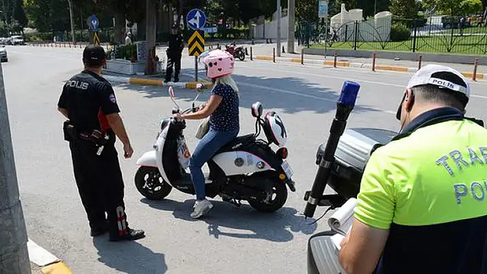 Elazığ'da Motosikletler Denetlendi