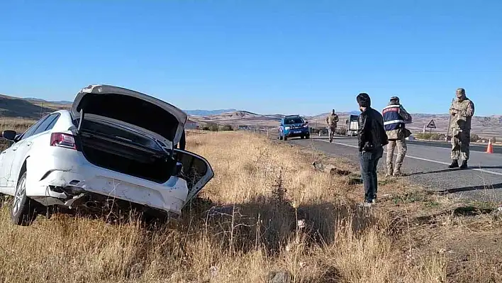 Elazığ'da Otomobil Takla Attı