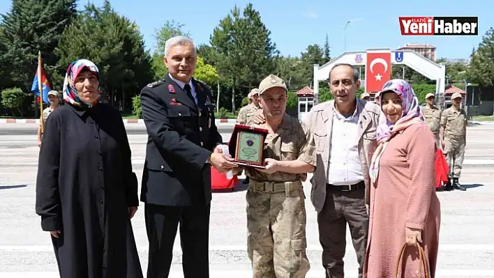 Özel birey asker olmanın gururunu yaşadı