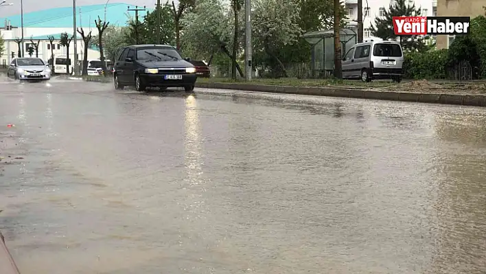 Elazığ'da sağanak yağış etkili oldu