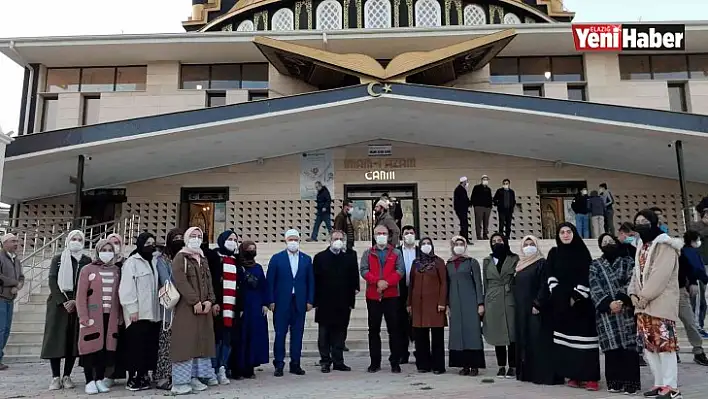 Elazığ'da tesbihat ve sohbet programı düzenlendi