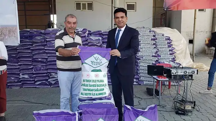 Elazığ'da Tohum Dağıtımı Yapıldı