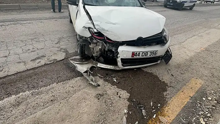 Elazığ'da trafik kazası: 2 yaralı