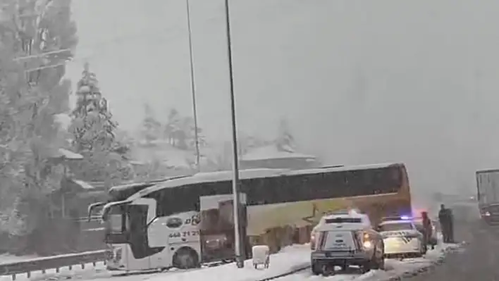 Elazığ'da Kazalar Ardı Ardına Geldi