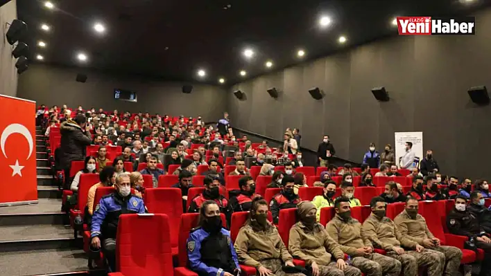 Elazığ Emniyet Müdürlüğü ekipleri, 'Kesişme: İyi ki Varsın Eren' filminde bir araya geldi